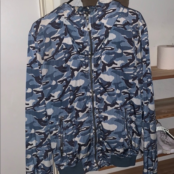 Calvin Klein camouflage jacket - Picture 1 of 3